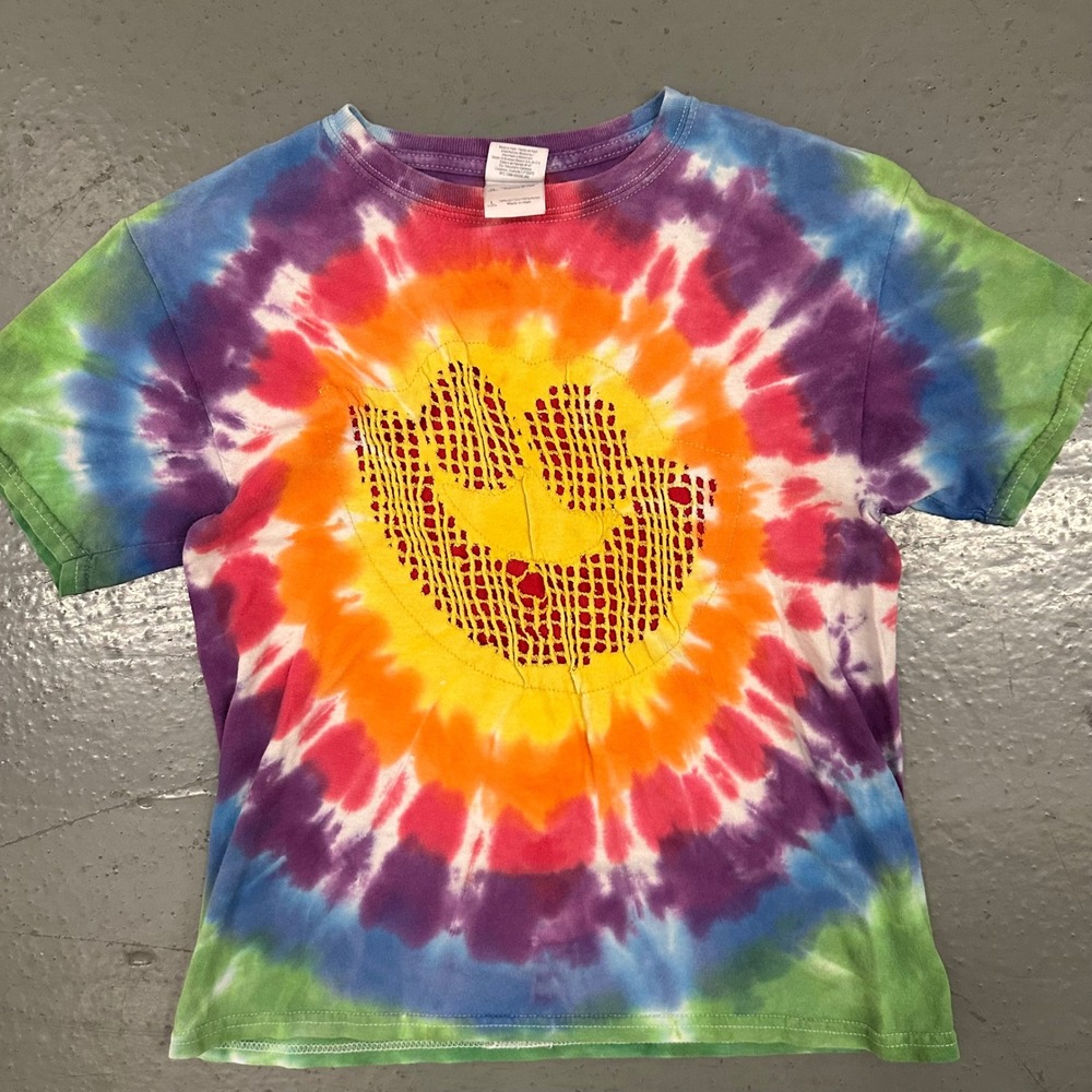Gildan Mens Large Youth T-Shirt Tie Dye Multicolor Preowned Smiley Face Graphic
